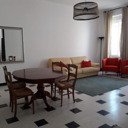 נרבון T4- Terrasse 50M², Garage, Centre-Ville מראה חיצוני תמונה
